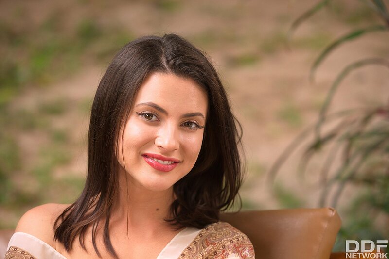 Люда, 24 года, 2 размер груди